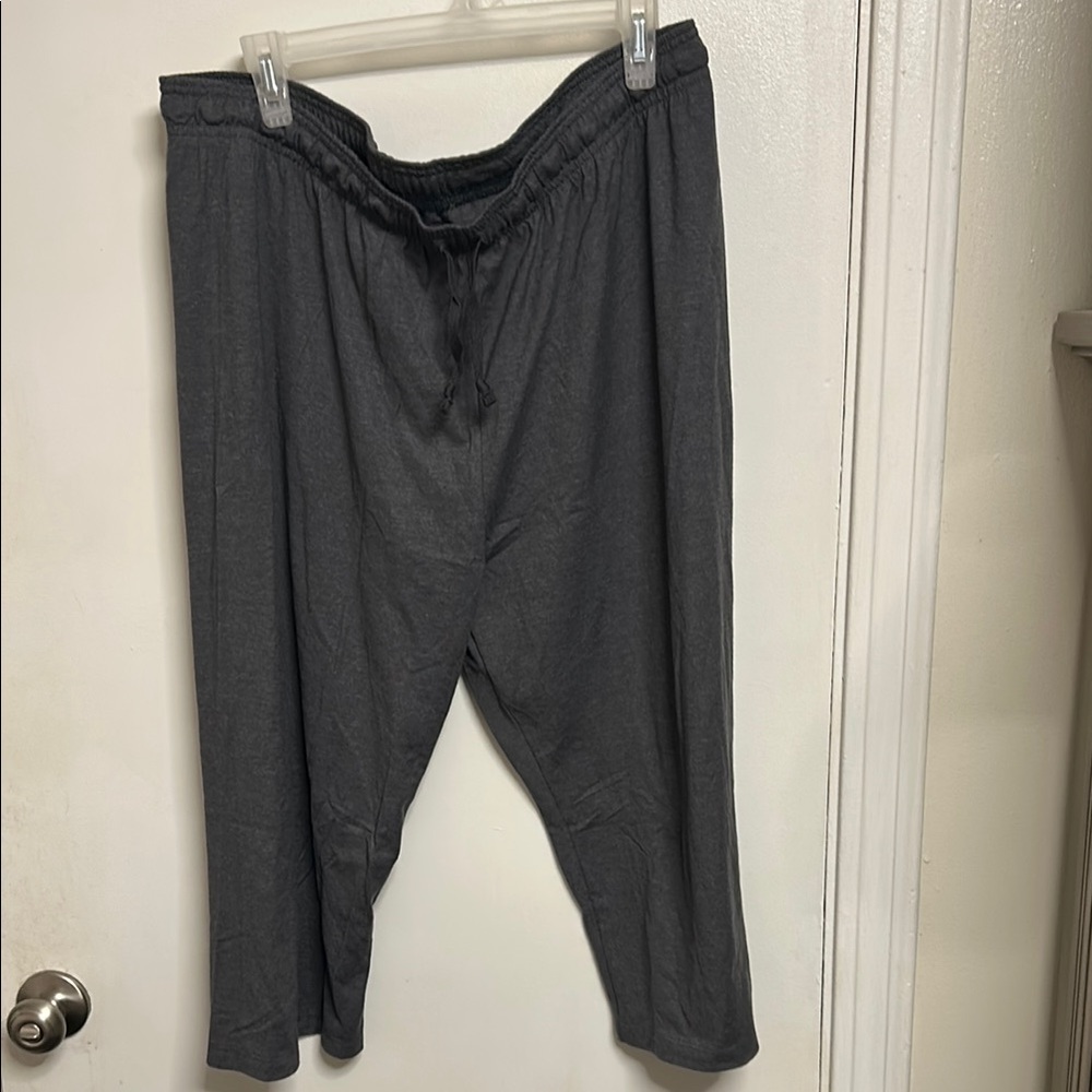 Champion Gray Capris Relaxed Fit